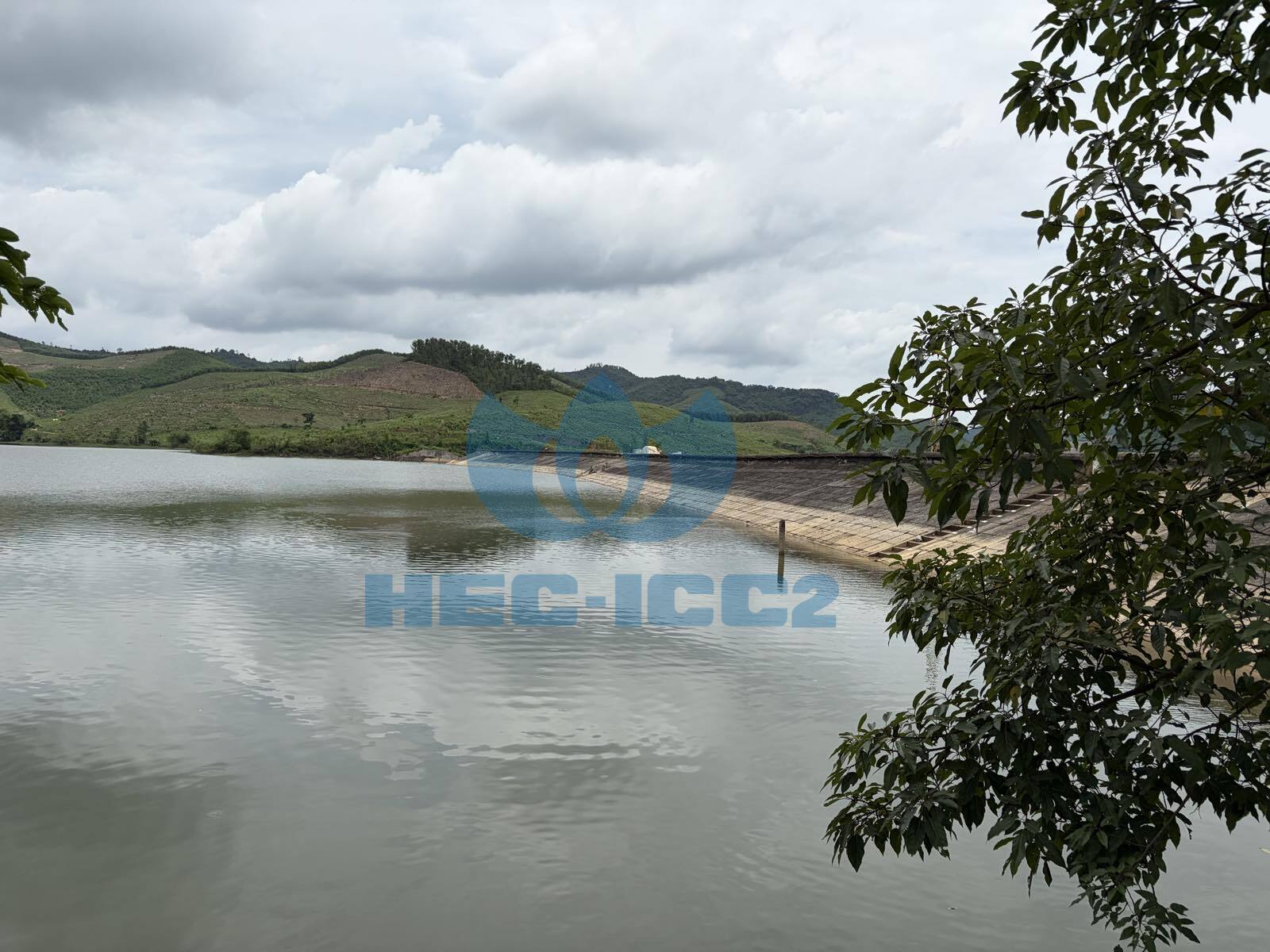  Một số hình ảnh thi công khoan phụt đập HCN Khe dài tỉnh Thanh Hóa