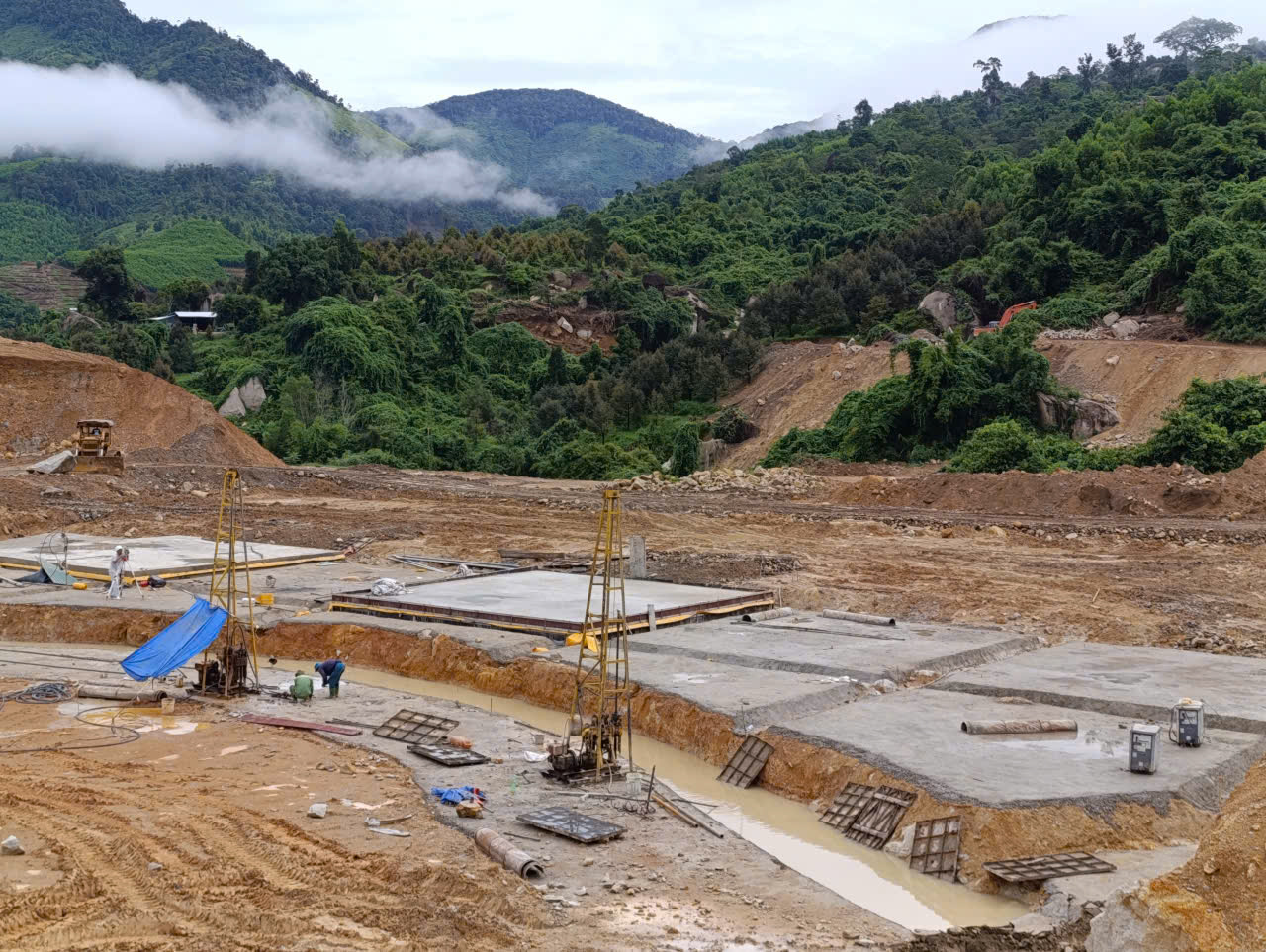 Cập nhật hình ảnh ICC2 thi công khoan phụt công trình HCN Sơn Trung - tỉnh Khánh Hòa