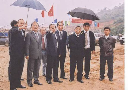 Thí nghiệm xử lý nền đá phong hóa mạnh đập chính công trình Cửa Đạt bằng công nghệ khoan phụt áp lực cao